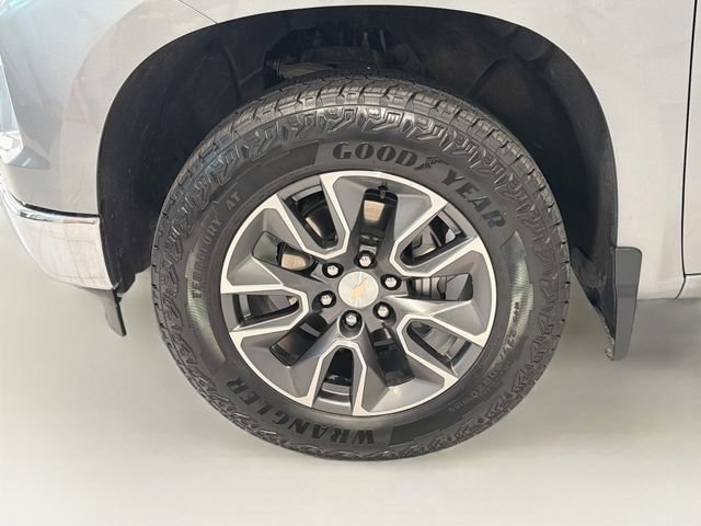 Certified 2024 Chevrolet Silverado 1500 LT w/ Z71 Off-Road Package AWD/4WD image 24
