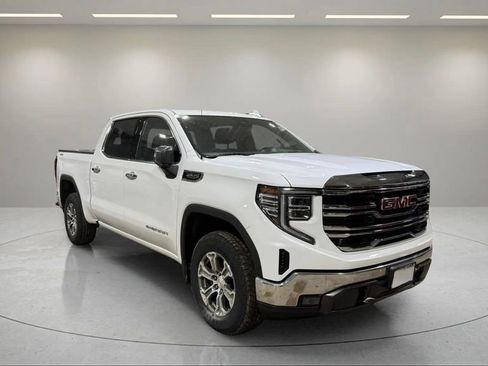 Used 2022 GMC Sierra 1500 SLT w/ SLT Convenience Package AWD/4WD image 1