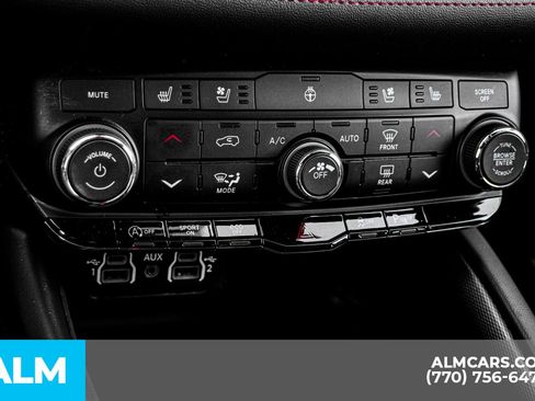 Used 2024 Dodge Durango GT image 43