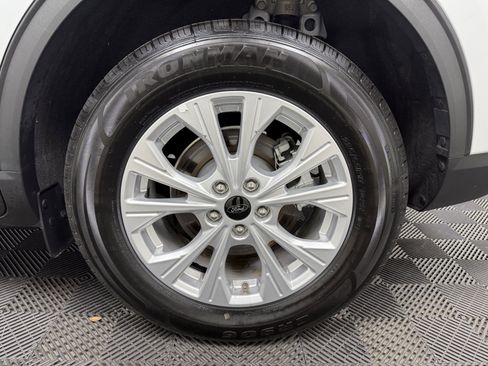 Used 2025 Ford Escape Active image 11