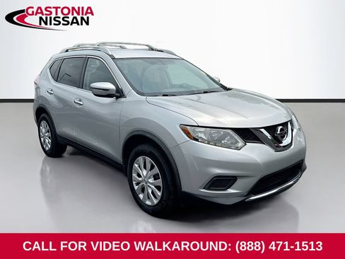 Used 2016 Nissan Rogue S w/ Appearance Package FWD image 1