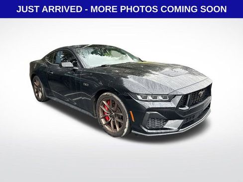 Used 2024 Ford Mustang GT Premium image 1