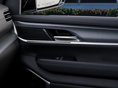 New 2026 Jeep Grand Wagoneer L 4WD w/ Premium Group I image 25