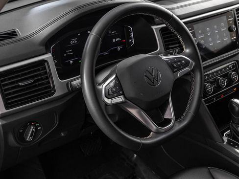 Used 2023 Volkswagen Atlas SE AWD/4WD image 33