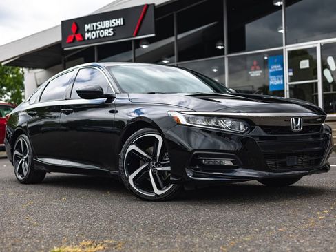 Used 2019 Honda Accord Sport image 1