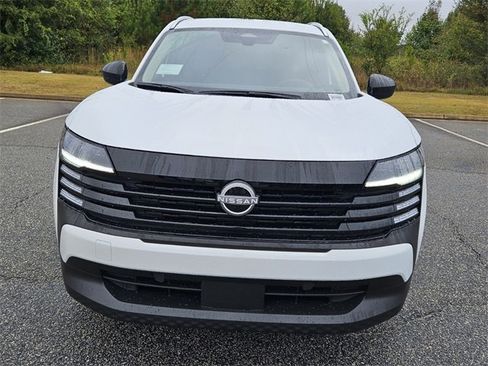 New 2026 Nissan Kicks SV image 2