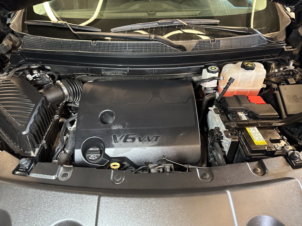 Used 2020 Chevrolet Traverse LS AWD/4WD image 24