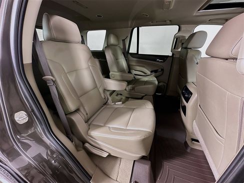 Used 2020 GMC Yukon SLT w/ HD Trailering Package image 35