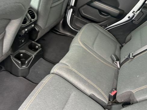 Used 2024 Jeep Wrangler Sahara image 13