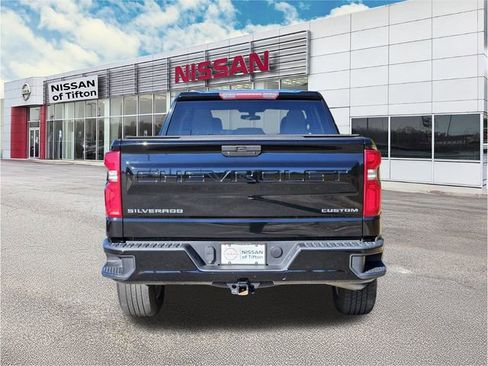 Used 2021 Chevrolet Silverado 1500 Custom image 5