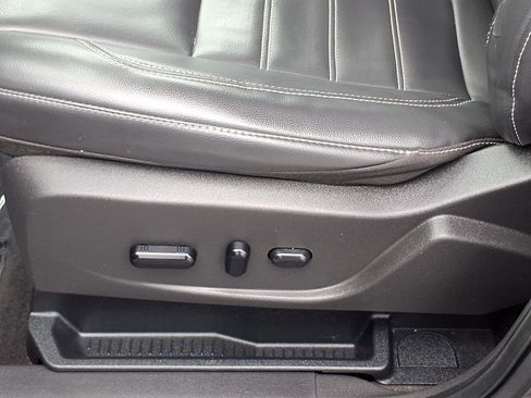 Used 2019 Ford Escape SEL image 4