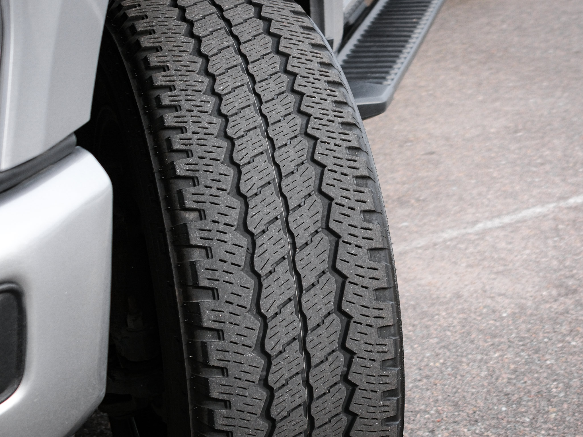 Used 2024 Ford F250 XL w/ STX Appearance Package AWD/4WD image 3