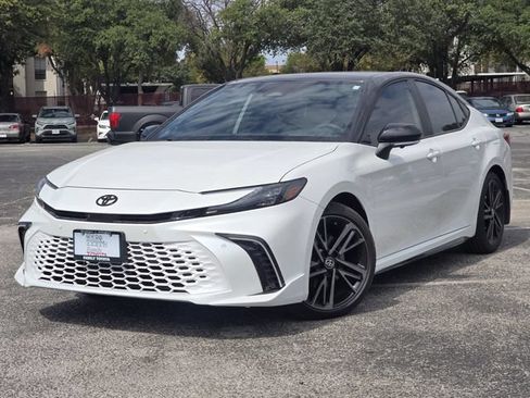 Used 2026 Toyota Camry XSE w/ Premium Plus Package FWD image 1