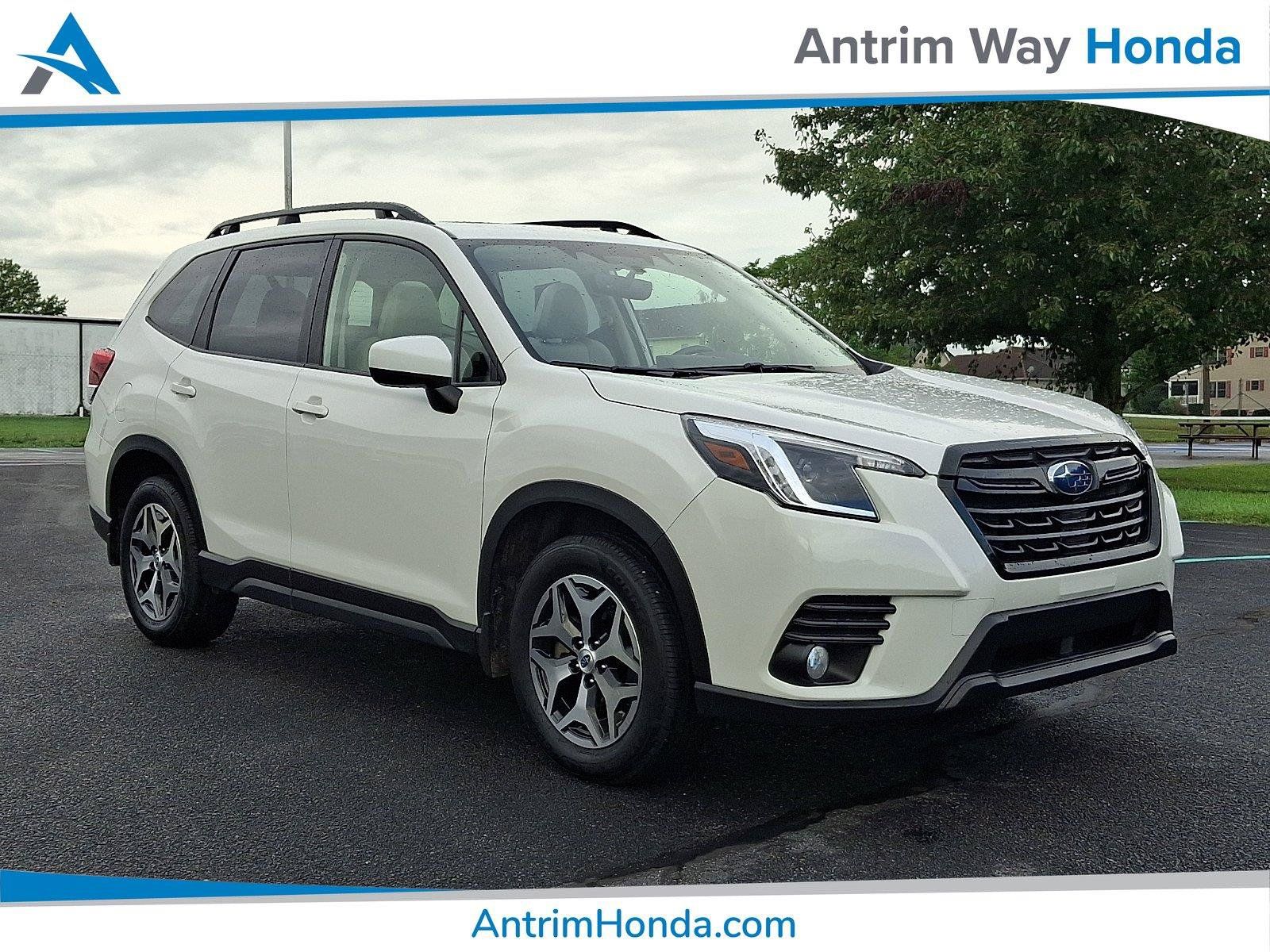 Used 2023 Subaru Forester Premium AWD/4WD image 1