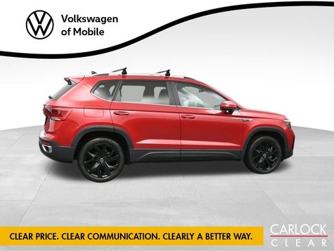 Used 2023 Volkswagen Taos SE image 4