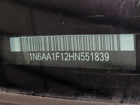 Used 2017 Nissan Titan S RWD image 33