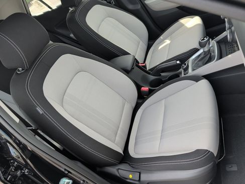 New 2026 Hyundai Venue SEL FWD image 28