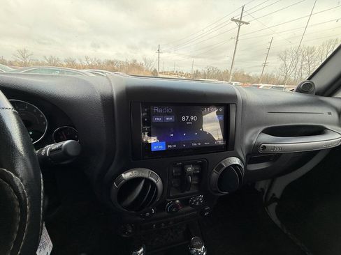 Used 2014 Jeep Wrangler Unlimited Sport w/ Quick Order Package 24S image 26