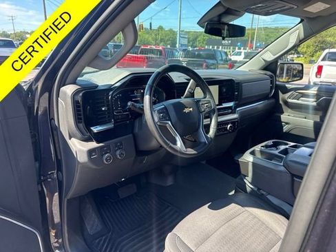 Used 2023 Chevrolet Silverado 1500 LT AWD/4WD image 9