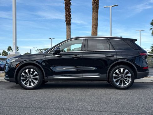 Used 2022 Lincoln Corsair Reserve w/ Elements Package image 6