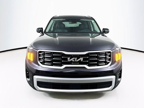 New 2025 Kia Telluride S image 2