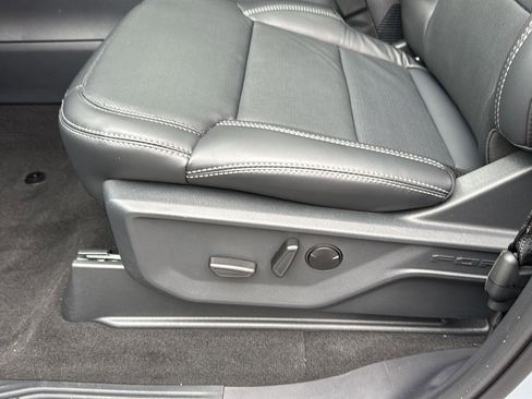 New 2025 Ford Expedition Max Platinum w/ Stealth Performance Package image 41