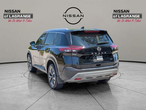 Used 2023 Nissan Rogue SV w/ SV Premium B Package FWD image 7