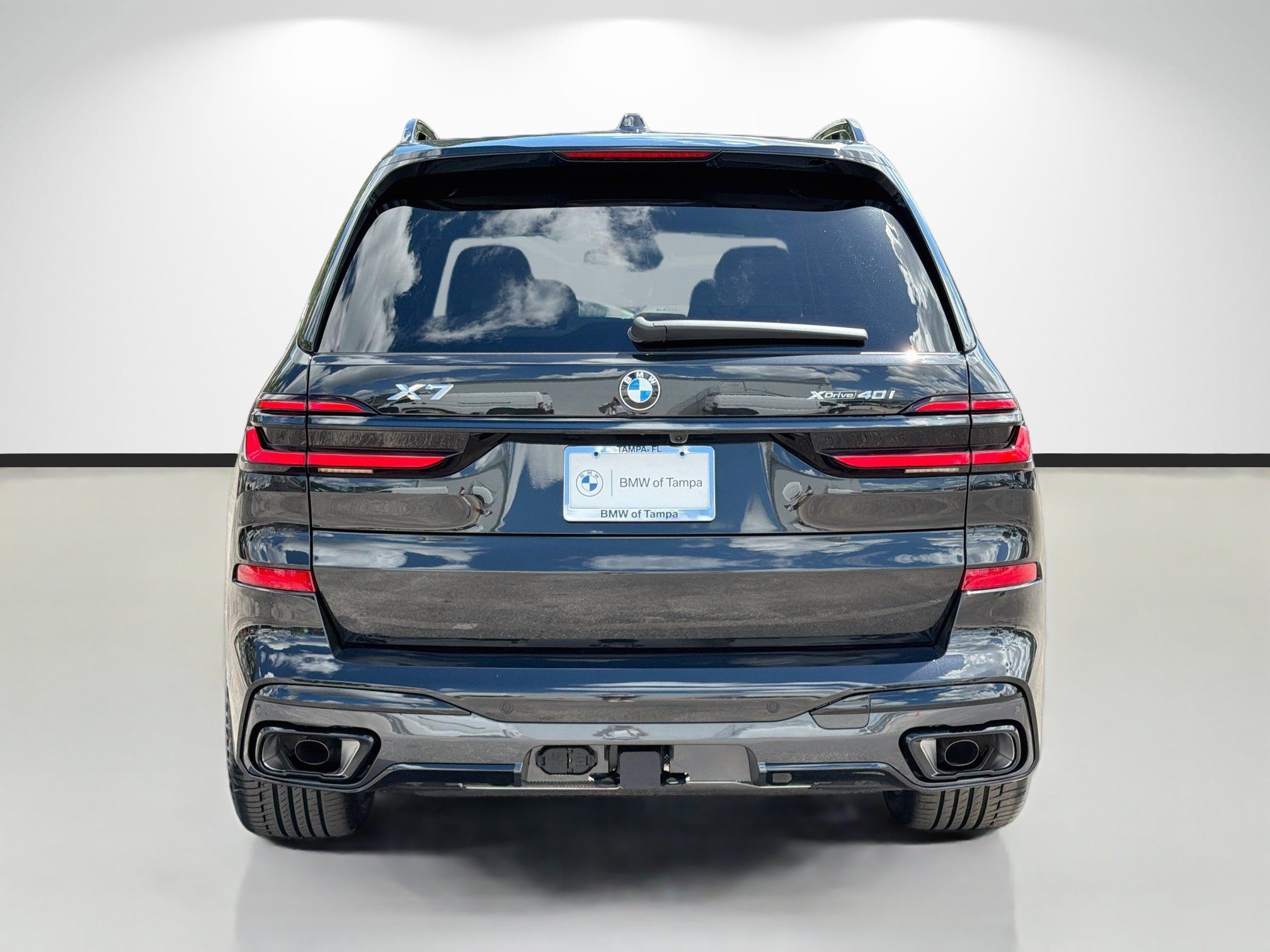 New 2027 BMW X7 xDrive40i w/ M Sport Package AWD/4WD image 4