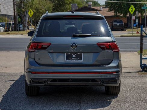 New 2024 Volkswagen Tiguan SE R-Line image 5