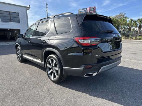 Used 2023 Honda Pilot Elite image 5