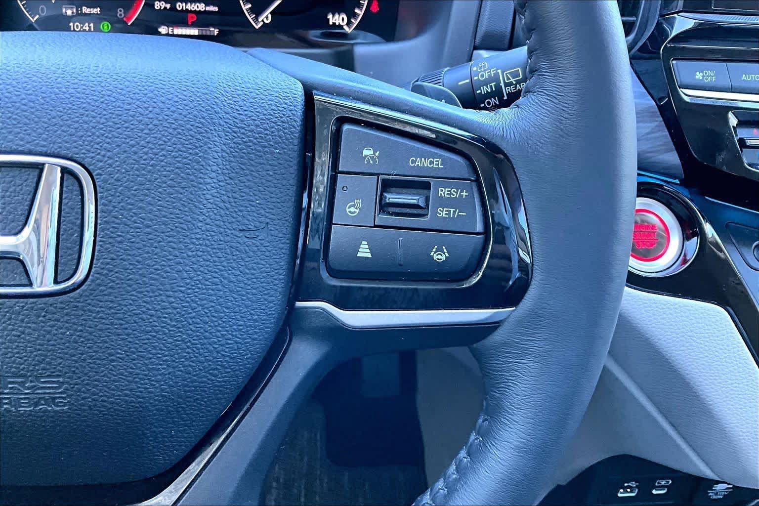 Used 2025 Honda Odyssey Elite image 23
