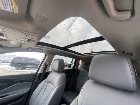 Certified 2019 Buick Envision Essence image 18
