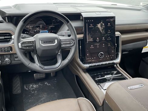 New 2026 GMC Yukon XL Denali Ultimate image 9