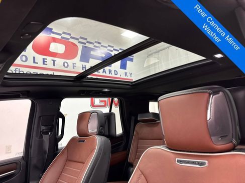Used 2023 GMC Yukon Denali Ultimate image 26
