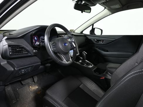Used 2025 Subaru Outback Premium AWD/4WD image 4