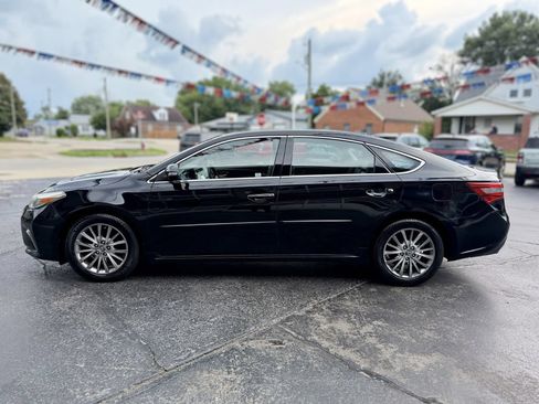 Used 2016 Toyota Avalon Limited w/ Toyota Safety Sense Package FWD image 4