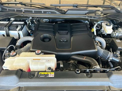 Used 2024 Toyota Tundra SR w/ SR Tow Package AWD/4WD image 26