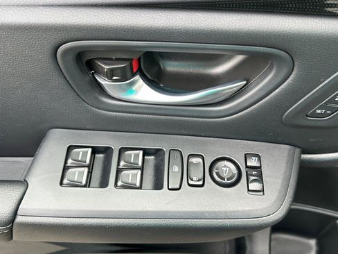 Certified 2025 Honda Pilot Elite image 17