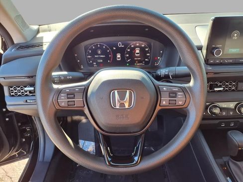 Used 2023 Honda Accord EX image 12