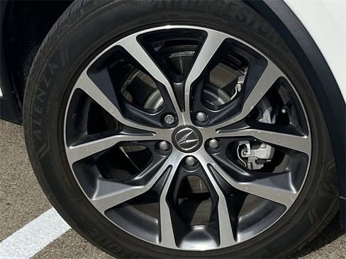 Certified 2024 Acura MDX SH-AWD w/ Technology Package image 10