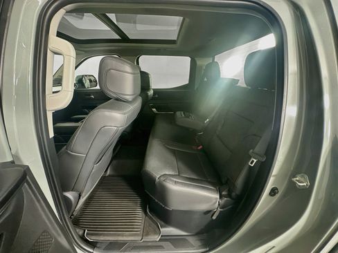 Used 2024 Toyota Tundra Limited AWD/4WD image 27