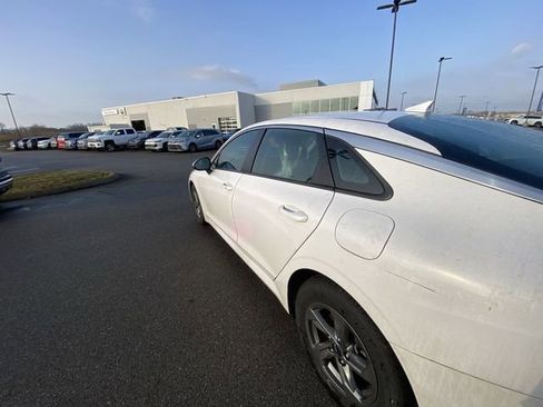 Used 2023 Kia K5 LXS image 6