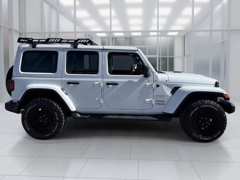 Used 2019 Jeep Wrangler Unlimited Sahara w/ Dual Top Group image 7