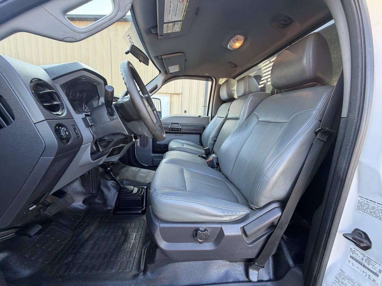 Used 2014 Ford F550 4x4 Regular Cab Super Duty image 24