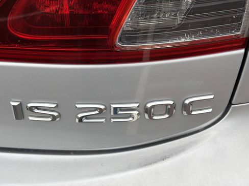 Used 2012 Lexus IS 250C image 12