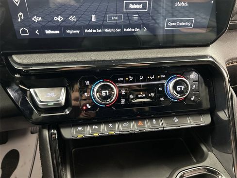 Used 2023 GMC Sierra 1500 AT4 w/ AT4 Premium Package image 16