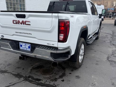 Used 2024 GMC Sierra 3500 SLE w/ SLE Convenience Package AWD/4WD image 3