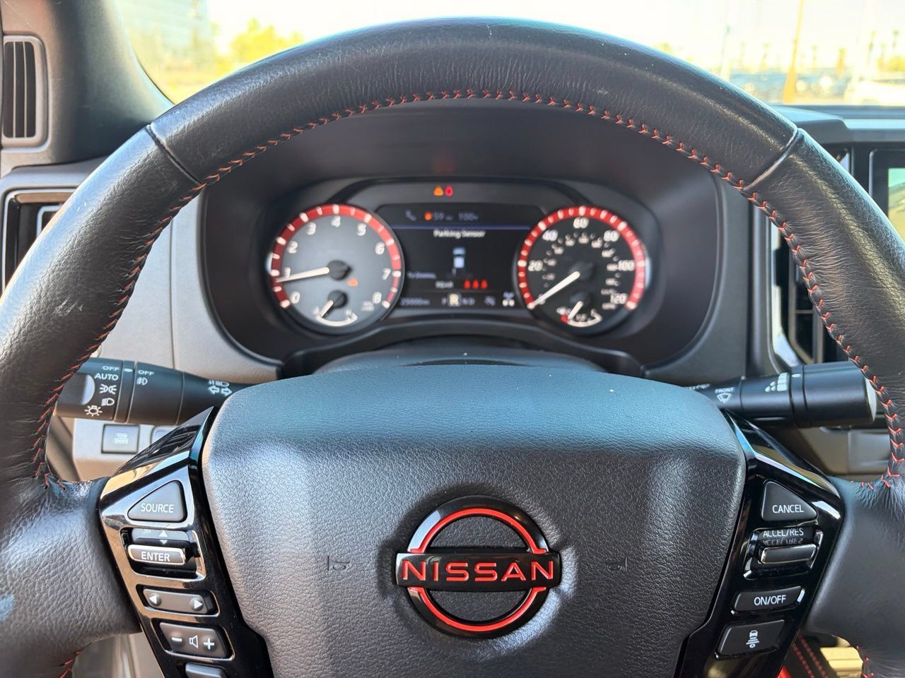 Certified 2025 Nissan Frontier PRO-4X AWD/4WD image 29