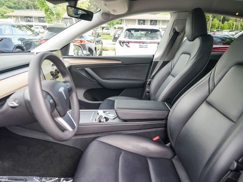 Used 2023 Tesla Model Y Long Range AWD/4WD image 17