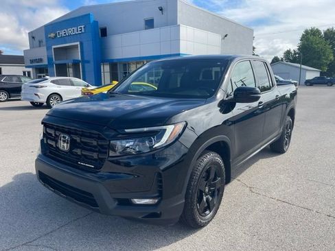 Used 2025 Honda Ridgeline Black Edition image 2